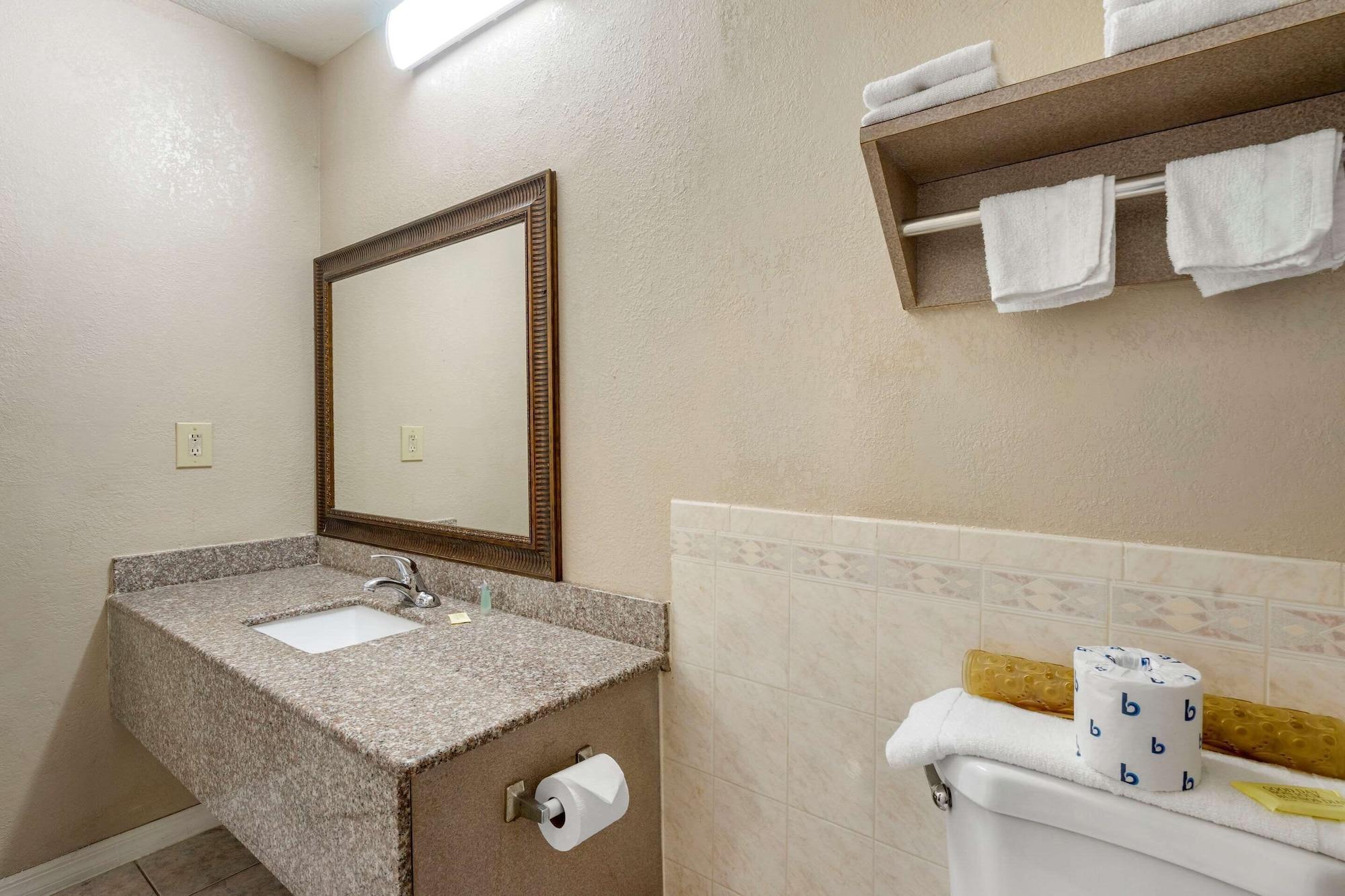 Rodeway Inn Clearwater-Largo Екстериор снимка