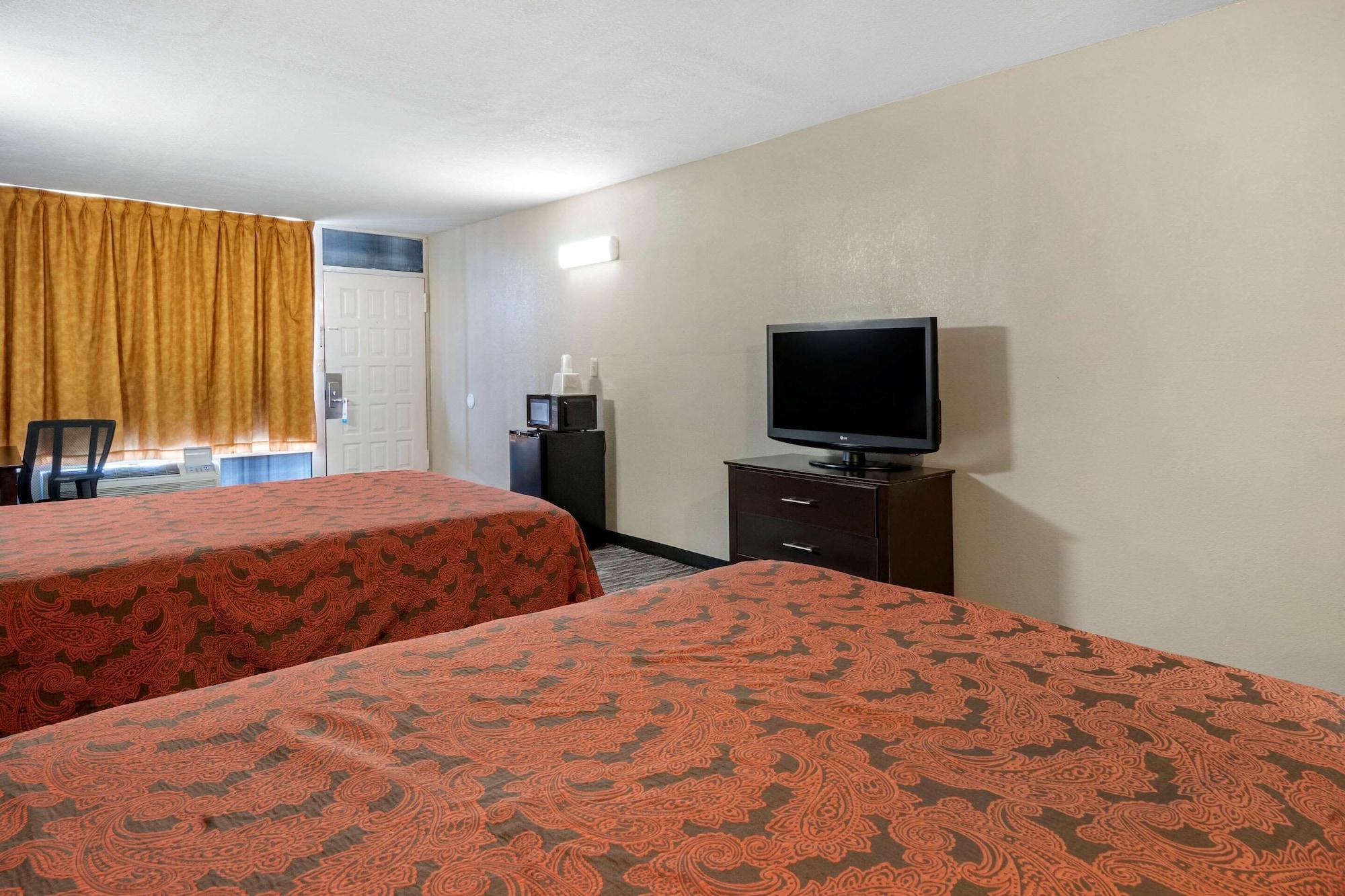 Rodeway Inn Clearwater-Largo Екстериор снимка