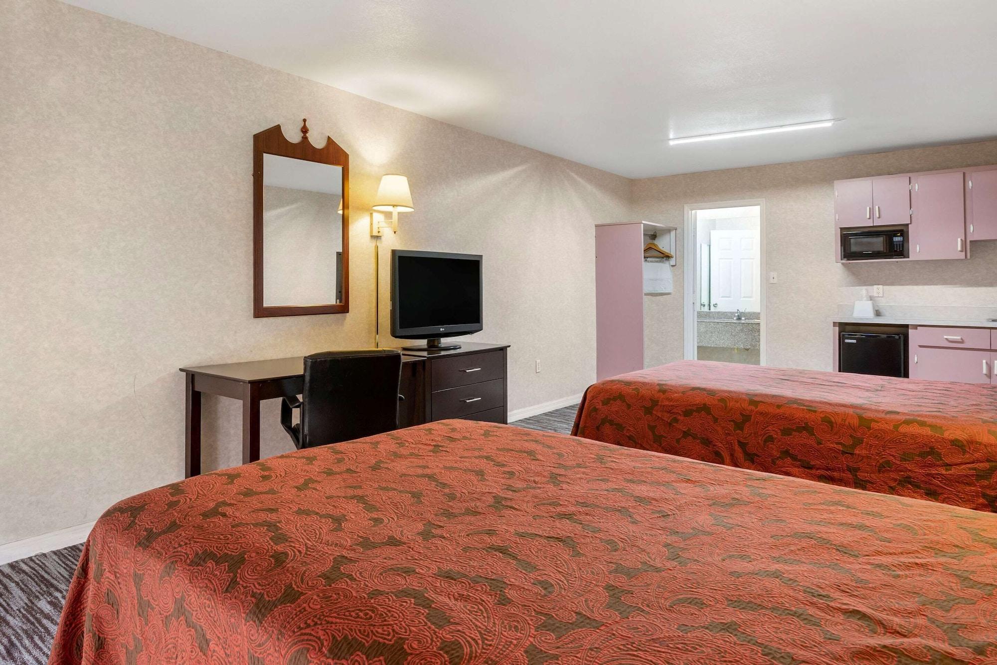 Rodeway Inn Clearwater-Largo Екстериор снимка