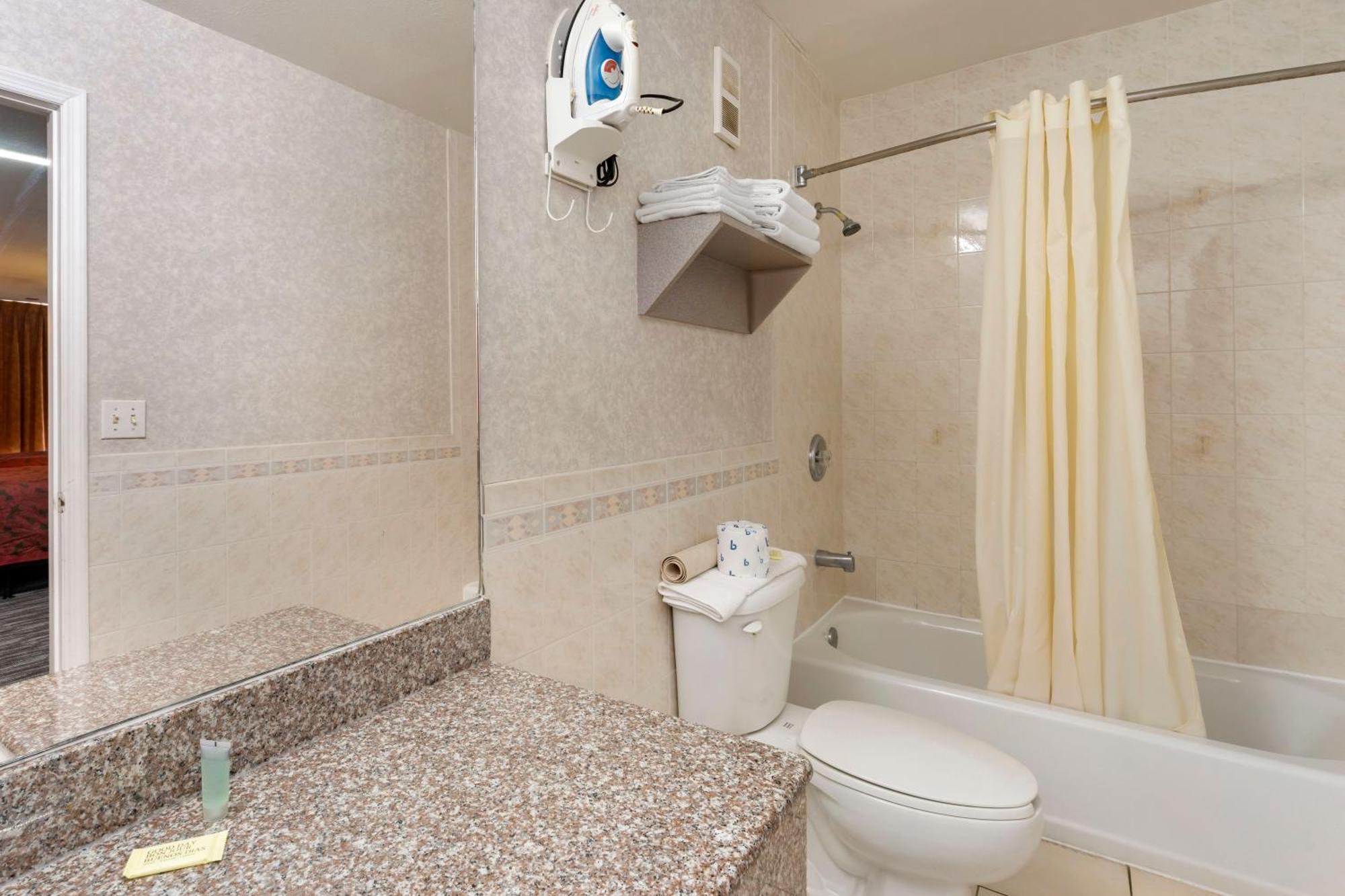Rodeway Inn Clearwater-Largo Екстериор снимка