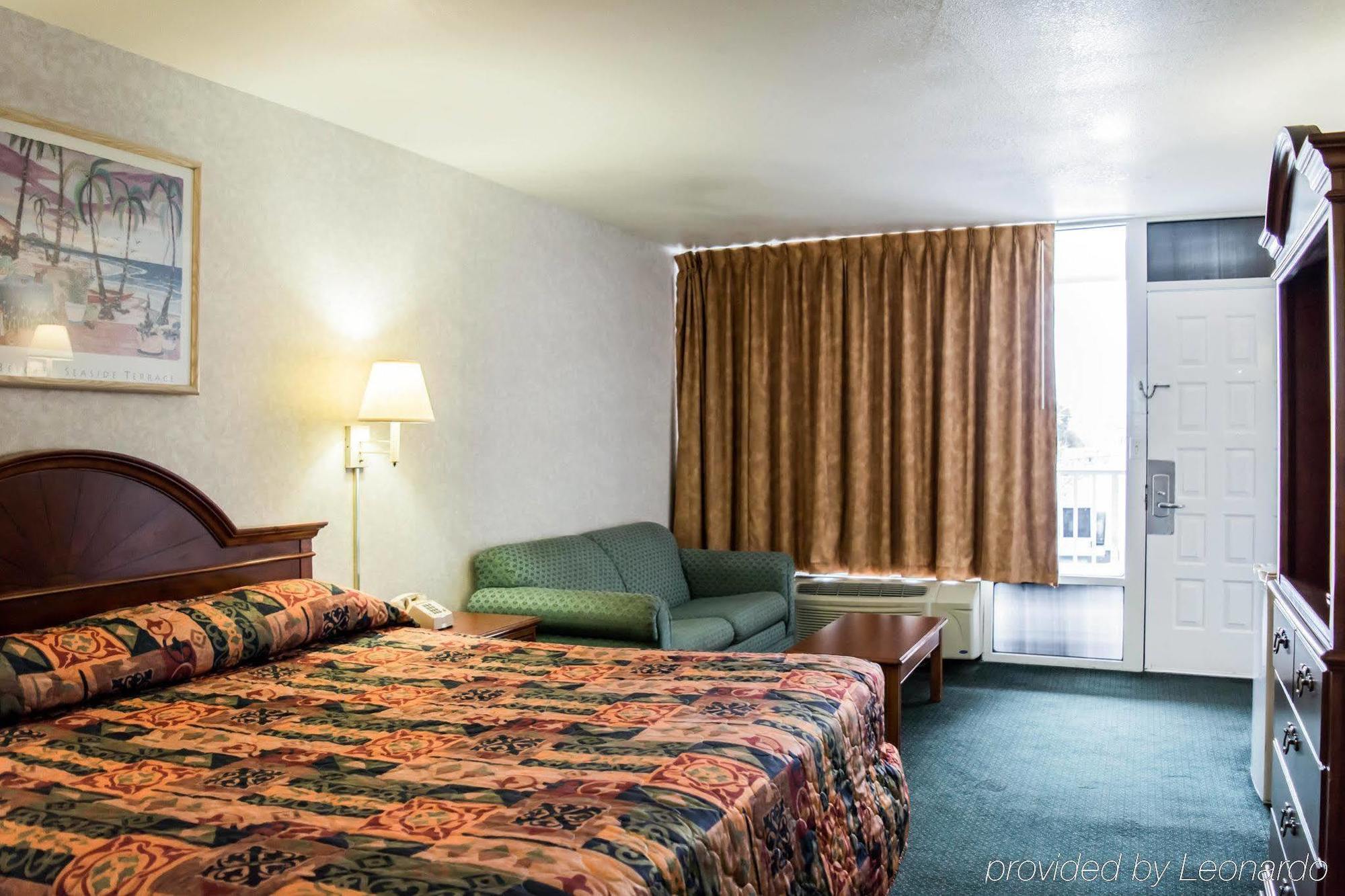 Rodeway Inn Clearwater-Largo Екстериор снимка